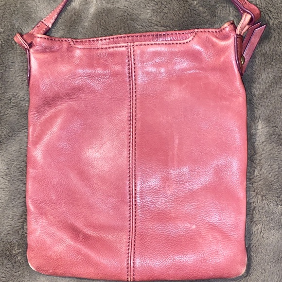 HOBO Pink Leather Crossbody Bag with Zipper Accents🎄 - Picture 4 of 7